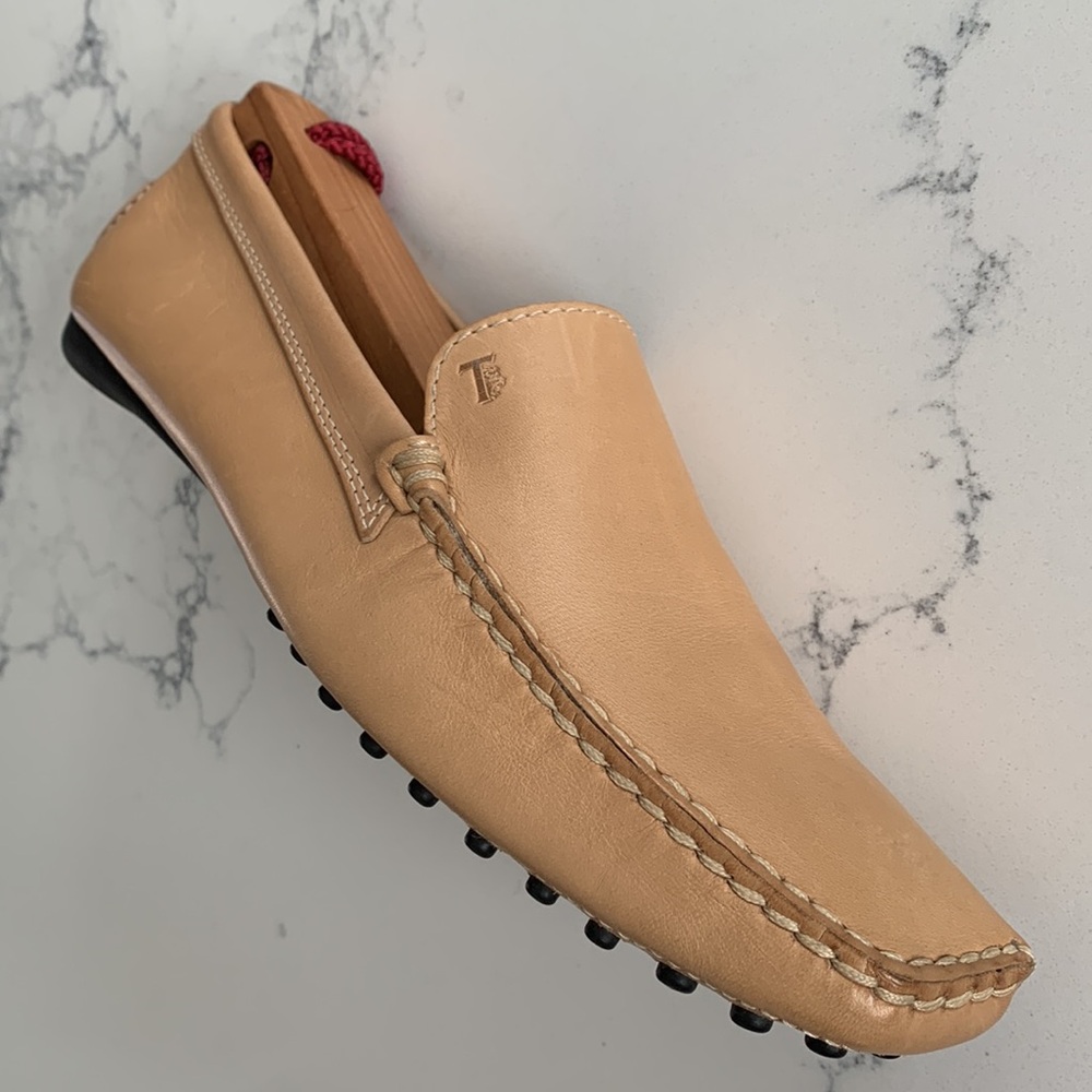 Tod’s Tan Leather Slip on Loafer